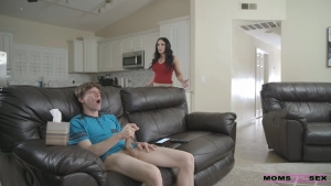 Stepmom Needs The Cum - Pic 9