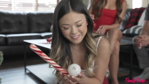 My Swap Sister Gives A Handjob To A Candy Cane - Pic 11